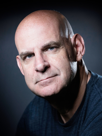 Portrait image of Harlan Coben